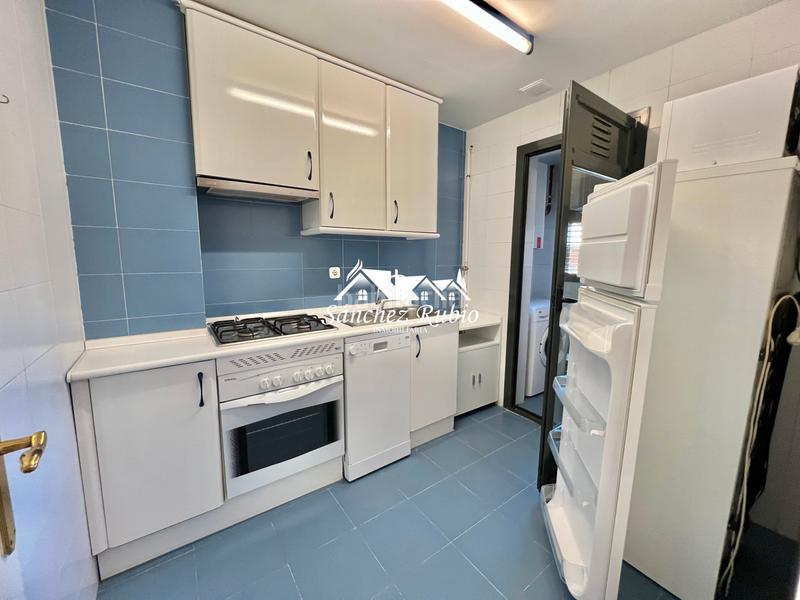 Foto 6aa89c8c-67fa-4e5d-a89e-6d996638c06f. Location appartement avec chauffage parking piscine dans Torrelodones