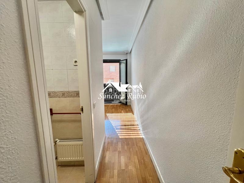 Foto 6c08c4e2-375a-4a58-a66f-33a7773b6b85. Location appartement avec chauffage parking piscine dans Torrelodones
