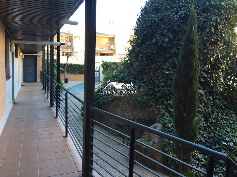 Foto 9e39c2bc-b398-4f1e-a556-e0630c5d2be8. Location appartement avec chauffage parking piscine dans Torrelodones