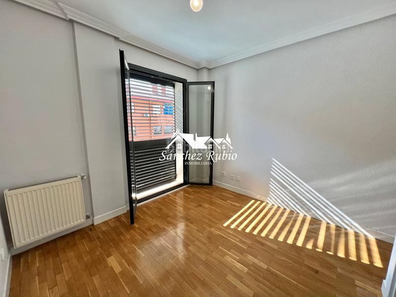 Foto 5d7c3318-6bd0-4133-bb4d-2695c5764271. Rent flat with heating parking pool in Los Ángeles-Jarandilla Torrelodones