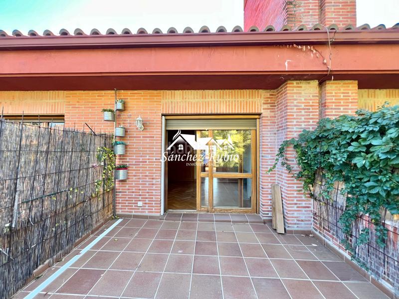 Foto 9e21916a-368d-4f68-8584-eebb385acbe9. Affitto casa a schiera in calle daniel jiménez 5 in Torrelodones