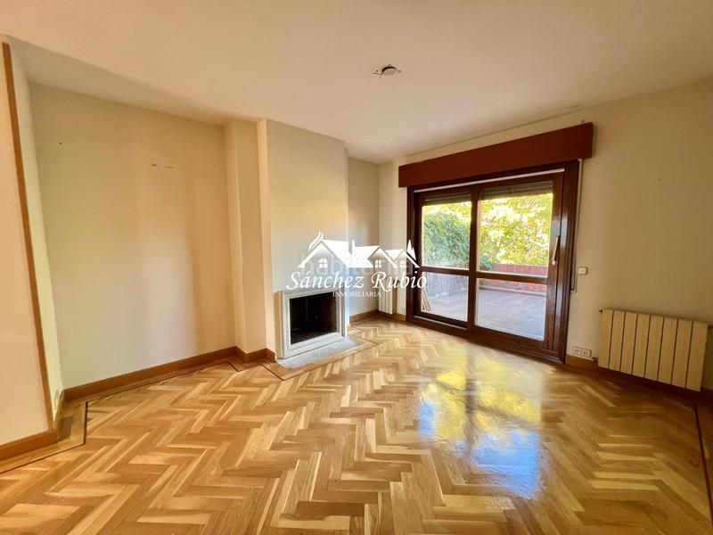 Foto 443e383b-a44a-41dc-aabf-90e360b29d81. Alquiler casa adosada en calle daniel jiménez 5 chalet adosado centro en Torrelodones