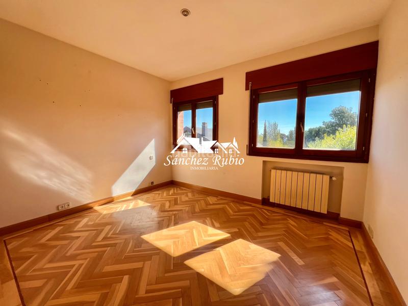 Foto 72cac7f3-f102-4a0e-9f5e-f0fa35f45433. Alquiler casa adosada en calle daniel jiménez 5 chalet adosado centro en Torrelodones