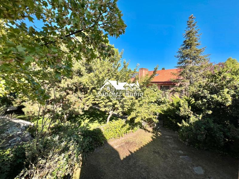 Foto ff5dfd6b-9382-4e01-baa3-14a4d1db8e2a. Alquiler casa adosada en calle daniel jiménez 5 chalet adosado centro en Torrelodones