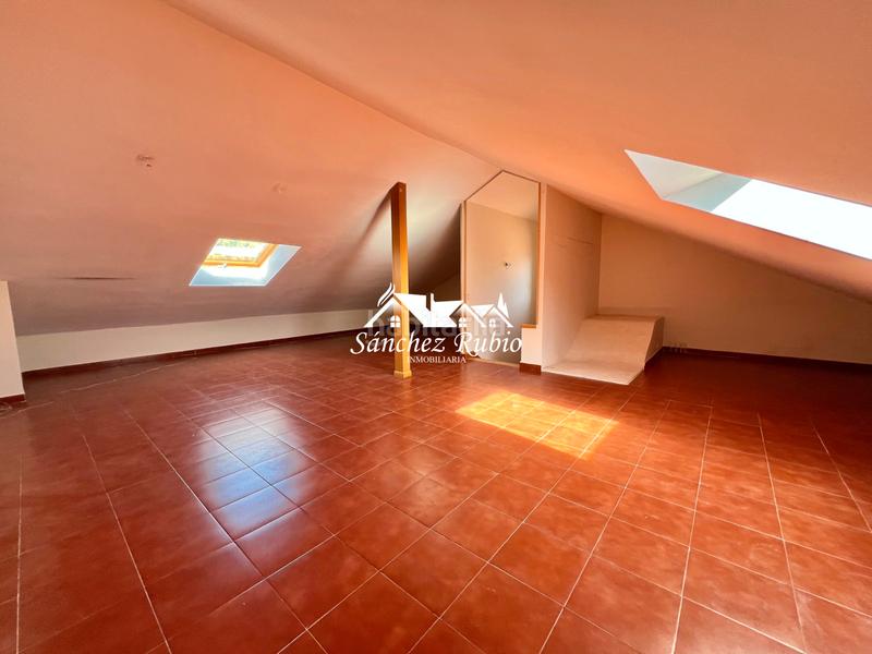 Foto f9a68720-b4c4-4aef-a3a7-2d24937db0e7. Location maison jumelée dans calle daniel jiménez 5 dans Torrelodones