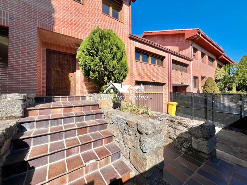 Foto 05a330d0-aa11-4986-9d98-0365acf40c60. Rent semi detached house in calle daniel jiménez 5 in Torrelodones