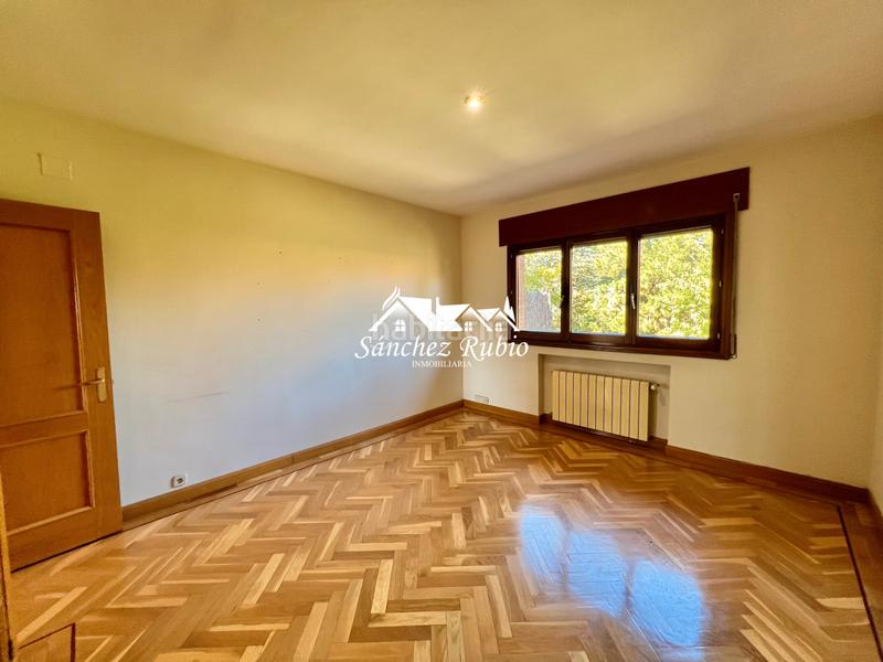 Foto cfab4348-f430-4b8b-9b7b-0a2dc3256f2d. Rent semi detached house in calle daniel jiménez 5 in Torrelodones