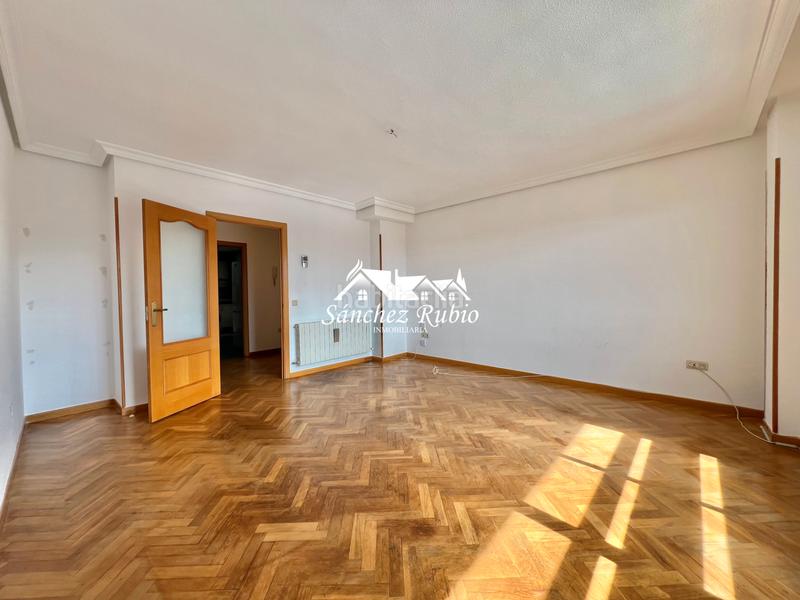 Foto 546d69a8-3f0b-417d-8dcb-6e654980888b. Appartamento in calle la pedriza 6 in Casco Antiguo Torrelodones