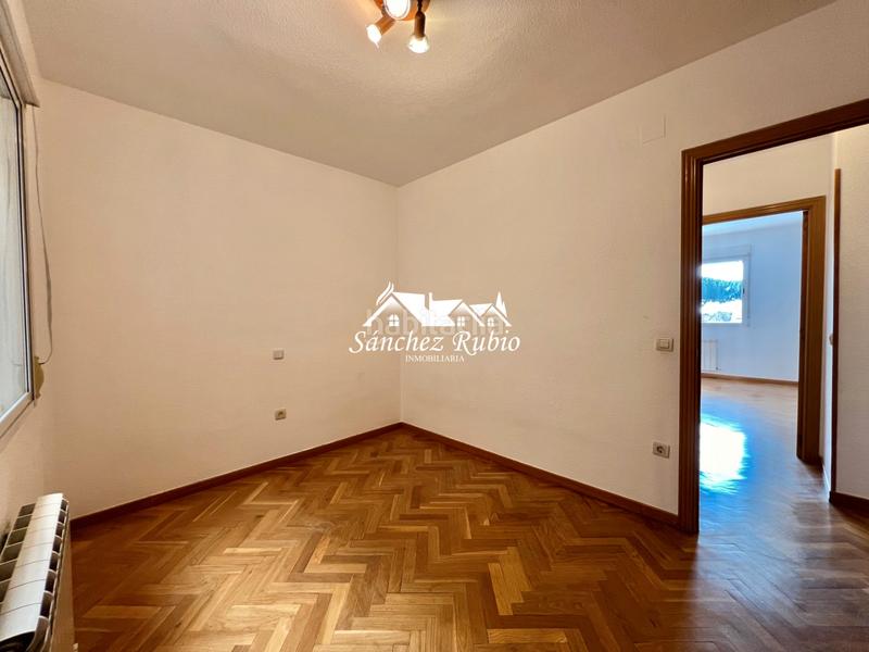 Foto a84b52ef-1c94-4521-9342-c26028c97db3. Appartamento in calle la pedriza 6 in Casco Antiguo Torrelodones