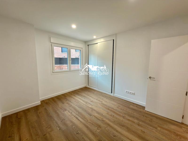 Foto cc2adbbb-1692-44e5-8a18-ea765ce3a747. Alquiler piso en calle de las matas 1 piso bajo obra nueva centro en Galapagar