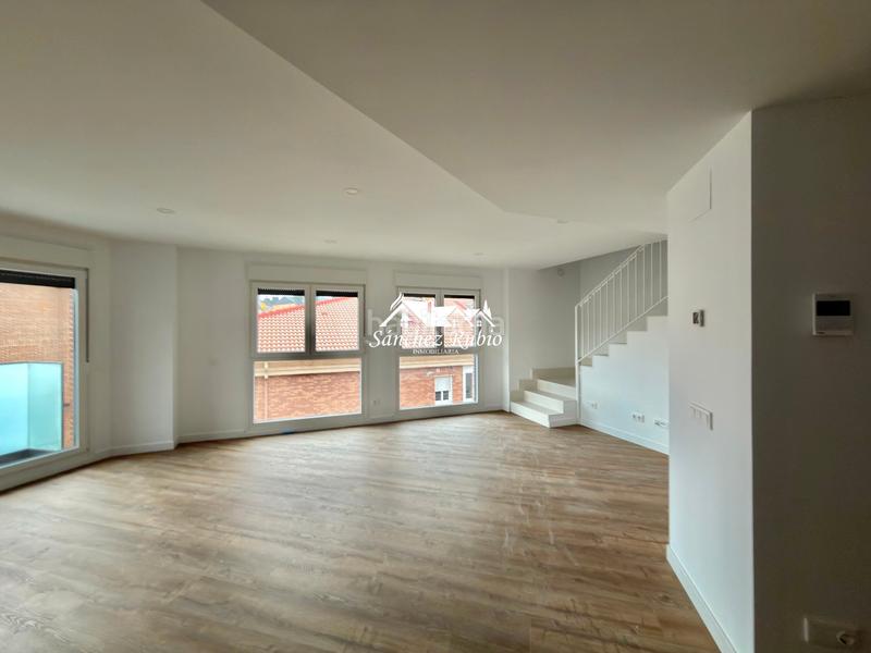 Foto 38b2298c-4608-48d4-94df-0322fefb30f8. Alquiler dúplex en calle de las matas 1 duplex de obra nueva centro en Galapagar