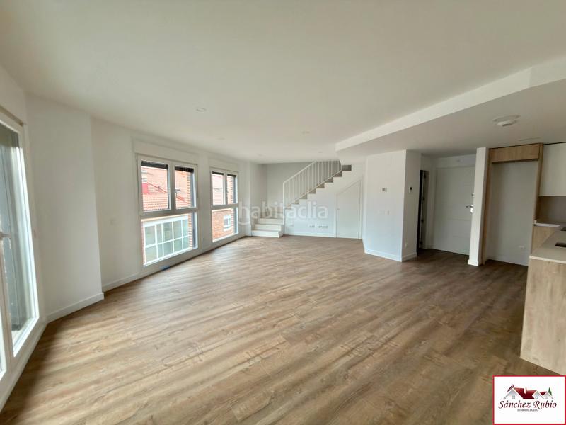 Foto 2c496334-a0bb-4073-ac77-9df83a95a1c1. Rent duplex in calle de las matas 1 in Casa Amarilla Galapagar