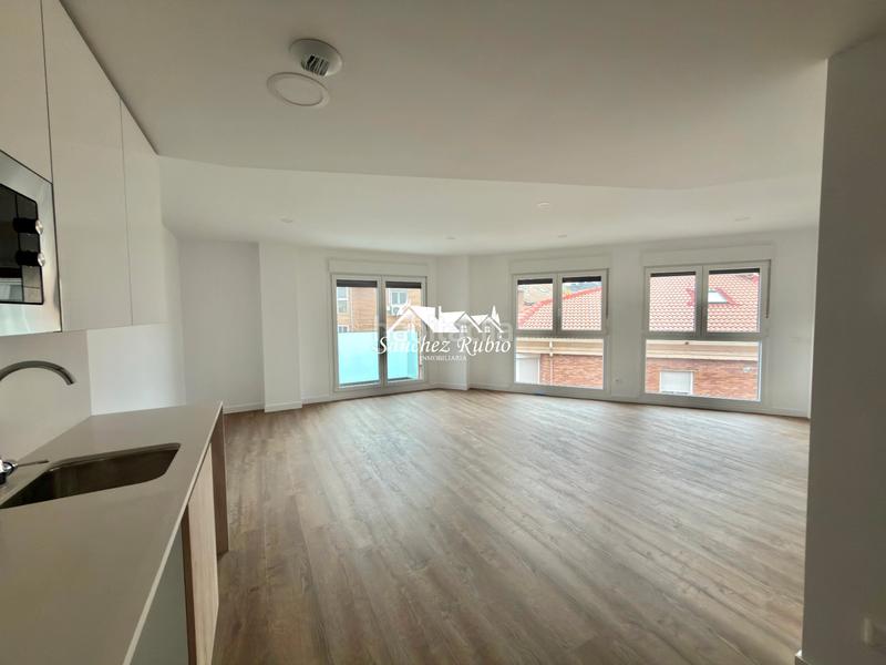 Foto 6ad8464a-6514-46d8-aaa8-ff69717ce33a. Rent duplex in calle de las matas 1 in Casa Amarilla Galapagar