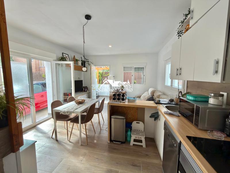 Foto 38dfdef0-938f-4f09-8a92-cb9e70cdcf1f. Haus in calle principal 20 in Casa Amarilla Galapagar