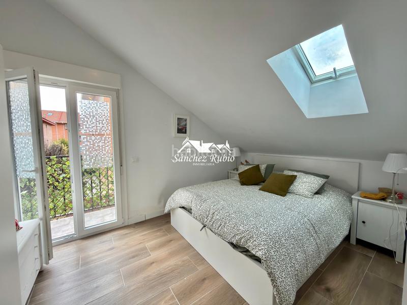 Foto 5c98a13b-5ba4-46f9-a7fa-d934ceaeb31d. Haus in calle principal 20 in Casa Amarilla Galapagar