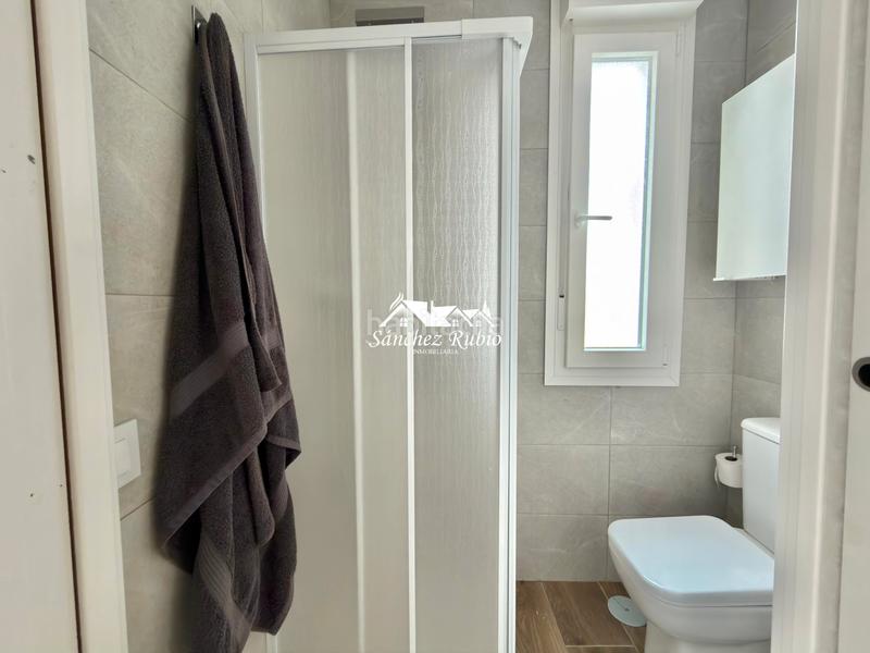 Foto c2ae866a-0804-41bd-bbfa-856e142a0823. Haus in calle principal 20 in Casa Amarilla Galapagar