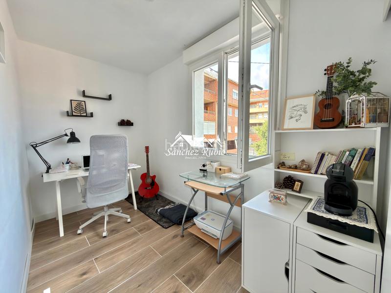 Foto f20a0905-0fe8-4cc4-abc3-3a0ae6c80b12. Haus in calle principal 20 in Casa Amarilla Galapagar