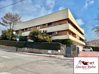 Affitto Appartamento  Calle altos del club de campo 4. Gran piso en torrelodones colonia