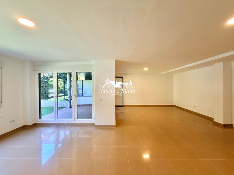 Foto bd9d7c86-ca35-479e-8b8e-ca2e25f5f392. Casa adossada a avenida de Torrelodones 1 a Colonia Torrelodones