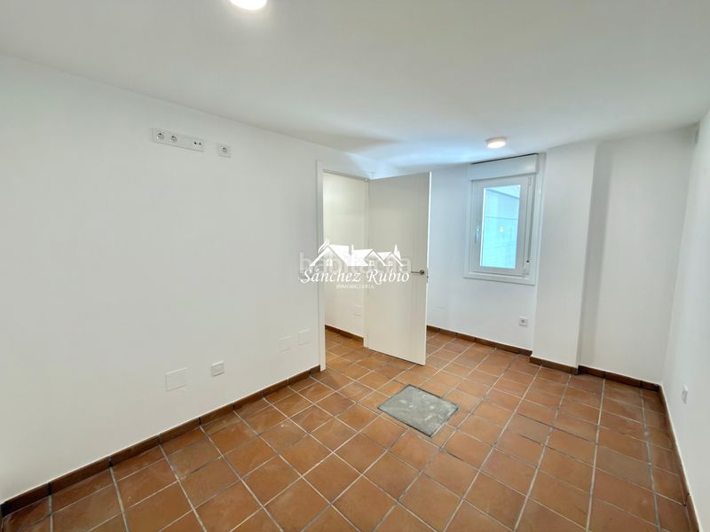Foto fa5cb672-2c33-4d9b-8bf3-eeb36686f2e2. Casa adossada a avenida de Torrelodones 1 a Colonia Torrelodones