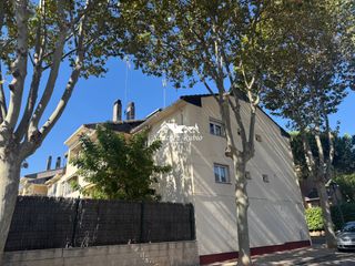 Aparcament cotxe a Calle Flor de Lis 13