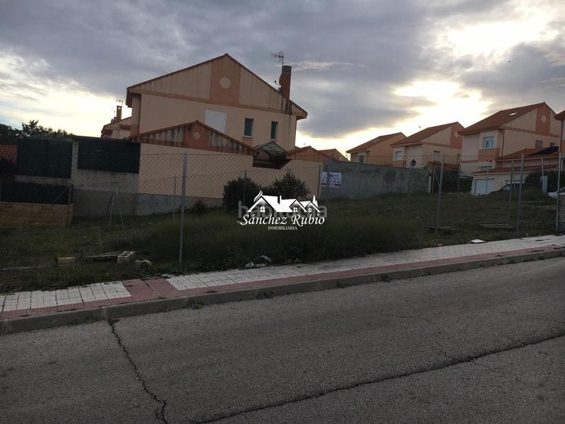 Foto e755173c-b804-4137-a514-94230d49a82d. Industrial plot in Valdemorillo pueblo Valdemorillo