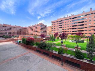 Pis en El Quin. Kasaurbana ofrece en venta piso en zona quin  sesea