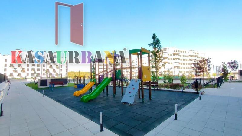 Foto 60e1bbb2-c35d-4178-a625-791e19a473cc. Appartamento con parcheggio piscina in Estación Valdemoro