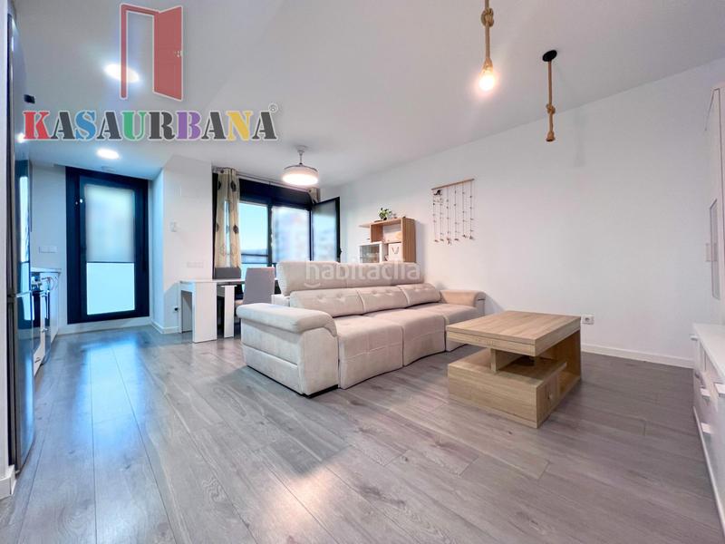 Foto dd289889-7be9-4c05-a5a0-9b09f5f6984b. Appartamento con parcheggio piscina in Estación Valdemoro