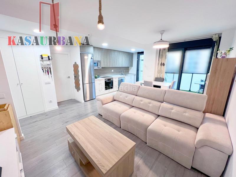 Foto f409dfe0-5fbc-4b2f-bdfc-78869f5ebd59. Appartamento con parcheggio piscina in Estación Valdemoro