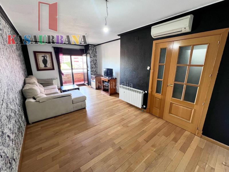 Foto 3250ea7e-795a-4e84-8a67-ebe3b39d2ee4. Etagenwohnung mit heizung parking pool in El Quiñón Seseña