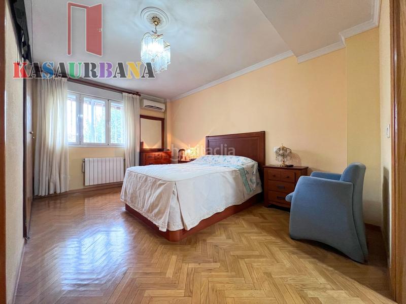 Foto 39a92aa2-abeb-4ceb-8aa3-c4d9284d1590. Semi detached house with heating parking pool in Centro Valdemoro