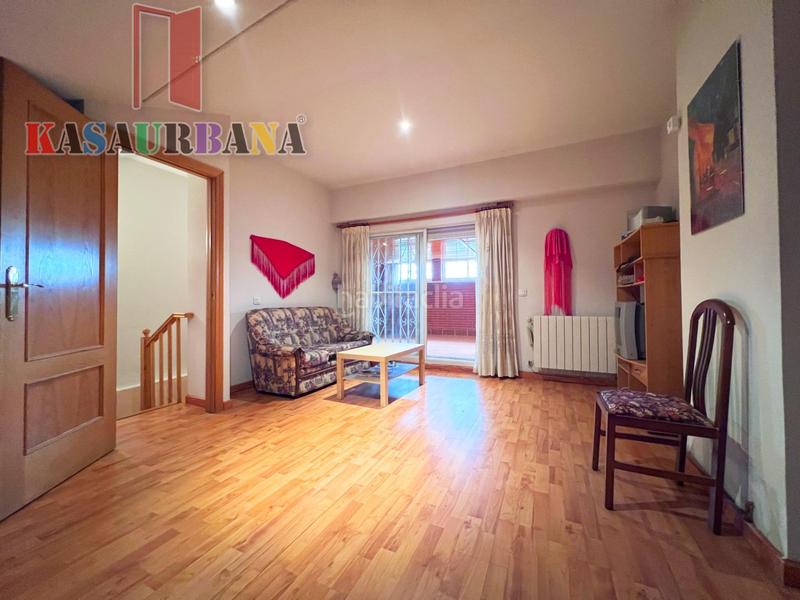 Foto 9e8fc115-ec5a-44c0-924f-9da5fa32441e. Semi detached house with heating parking pool in Centro Valdemoro