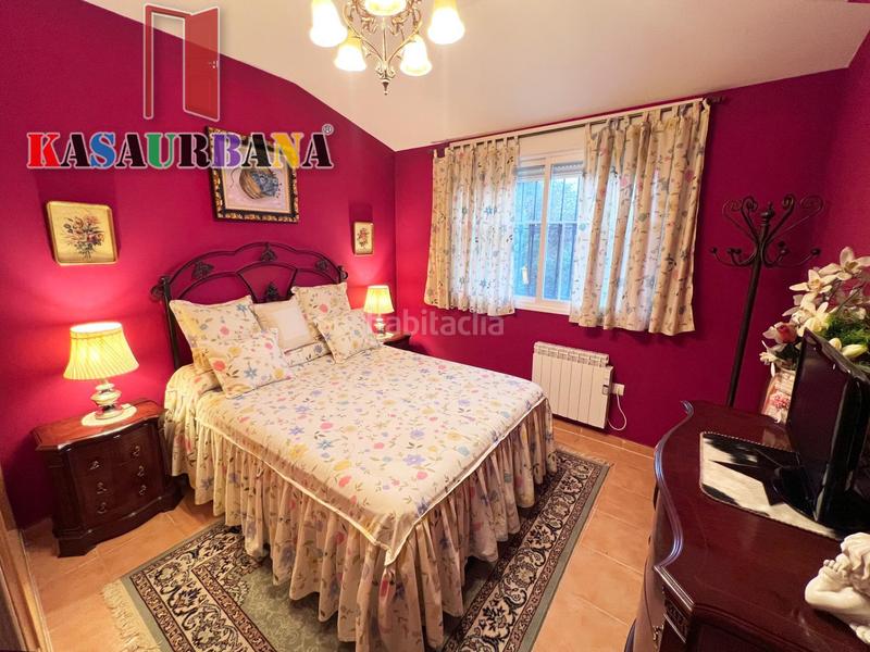 Foto 45bf9cb9-3809-43ef-93d2-2e2980ca0341. Chalet kasaurbana ofrece en venta chalet independiente en Chinchón