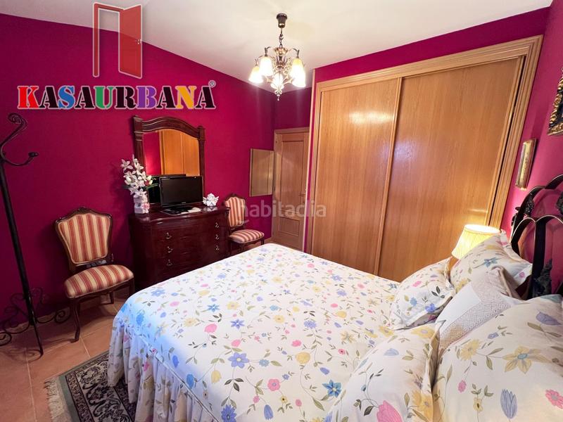 Foto a40a32ca-78dc-41f2-9cd8-4c084123916b. Chalet kasaurbana ofrece en venta chalet independiente en Chinchón