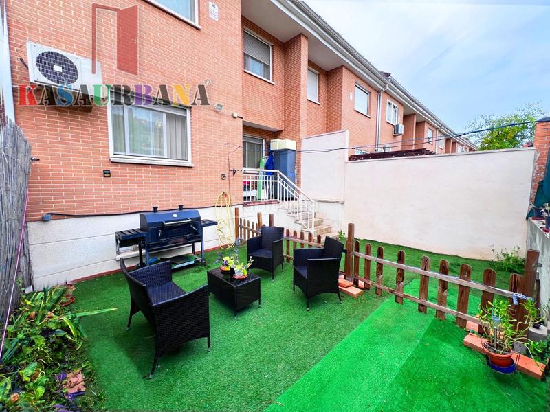 Foto 6aa7c5c8-1dba-4da8-b694-0759960405f2. Casa adossada amb calefacció aparcament a Hospital Valdemoro