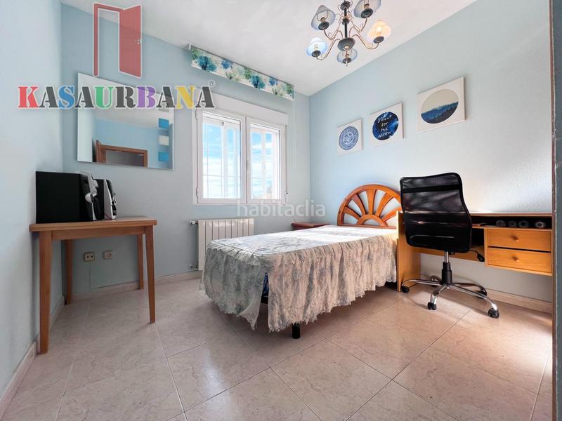 Foto 4ff3fa53-726c-4fee-89cc-1949855d79ab. Semi detached house with heating parking pool in Yeles