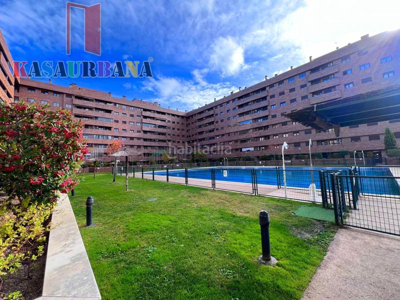 Foto 69547037-9c54-40e3-8737-614310749418. Attico con riscaldamento parcheggio piscina in El Quiñón Seseña