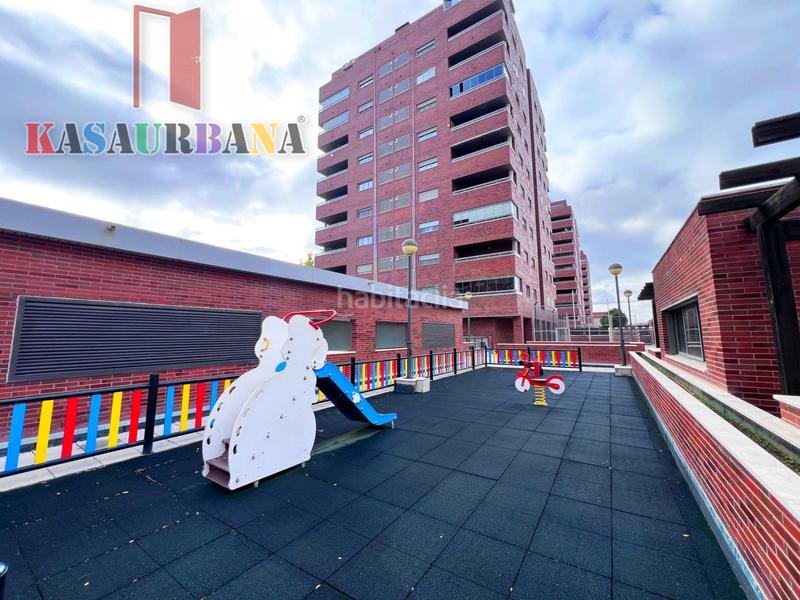 Foto 5a289b49-5c19-4319-b8f9-74b651ef90bb. Dachwohnung mit heizung parking pool in El Quiñón Seseña