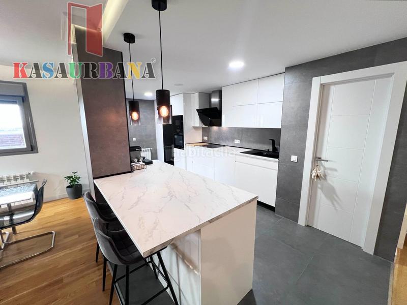 Foto e3e3499b-5ca4-421d-8288-7609b3852ca7. Dachwohnung mit heizung parking pool in El Quiñón Seseña