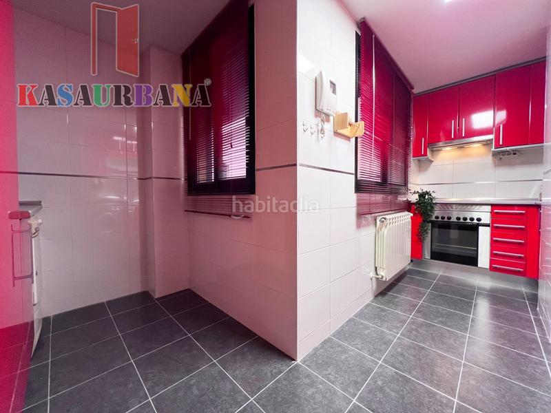 Foto eb7809bf-cf93-47e4-a08b-d823c52b4263. Flat with heating parking pool in Estación Valdemoro