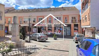 Local Comercial  Jardines. Conjunto de locales.