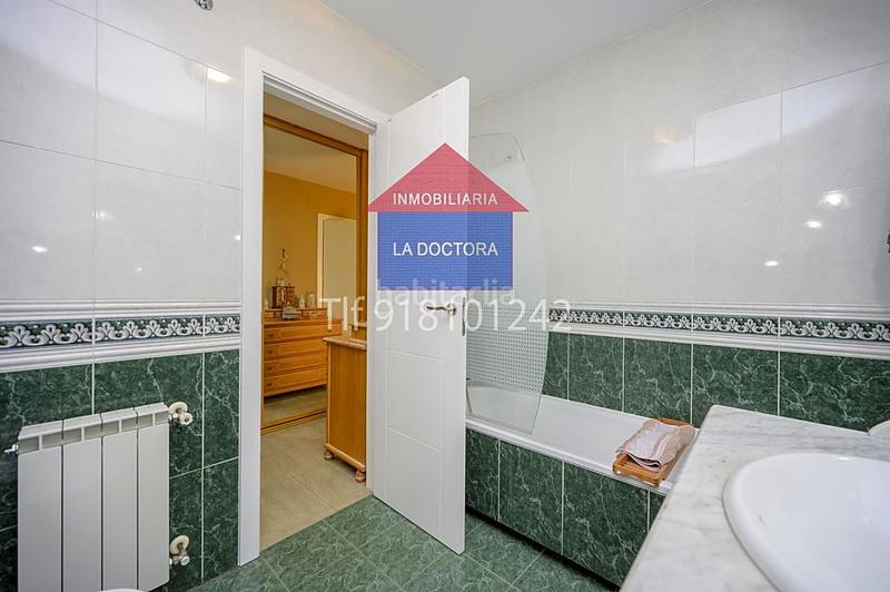 Foto 46f934d7-62e8-4a6e-a59b-3406bc33e8eb. Casa adossada amb calefacció aparcament a Centro Navalcarnero