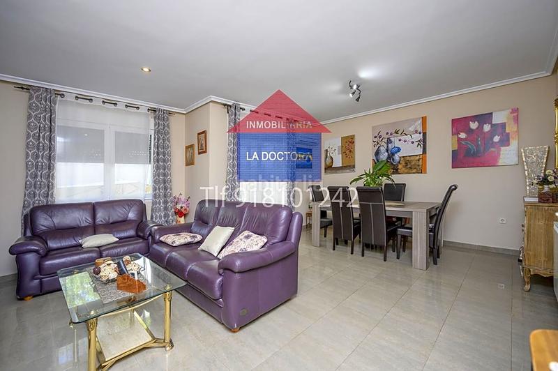 Foto 6d3ab205-19ad-4863-9207-93172582f051. Casa adossada amb calefacció aparcament a Centro Navalcarnero