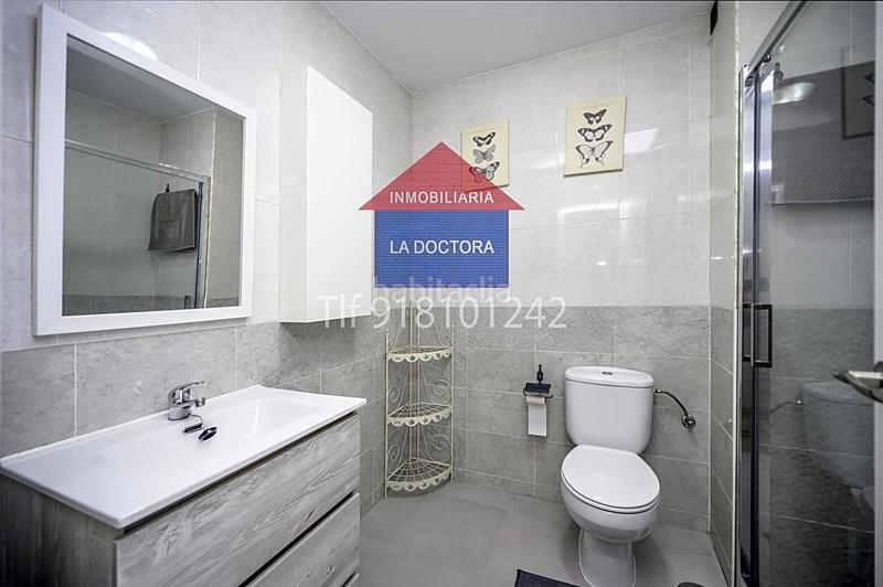 Foto aa98ca2f-3a08-4226-816b-e44cd567e4ff. Casa adossada amb calefacció aparcament a Centro Navalcarnero