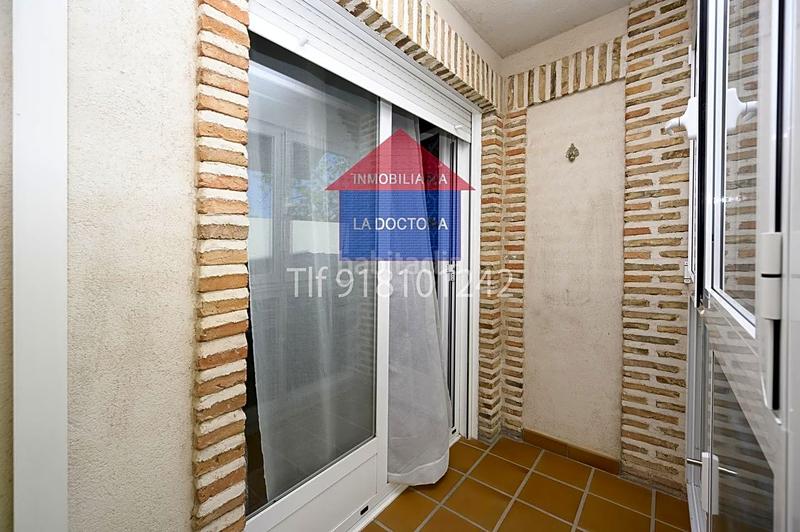 Foto dd9701e1-d4cf-4bc4-968f-ae53aab750a6. Casa adossada amb calefacció aparcament a Centro Navalcarnero