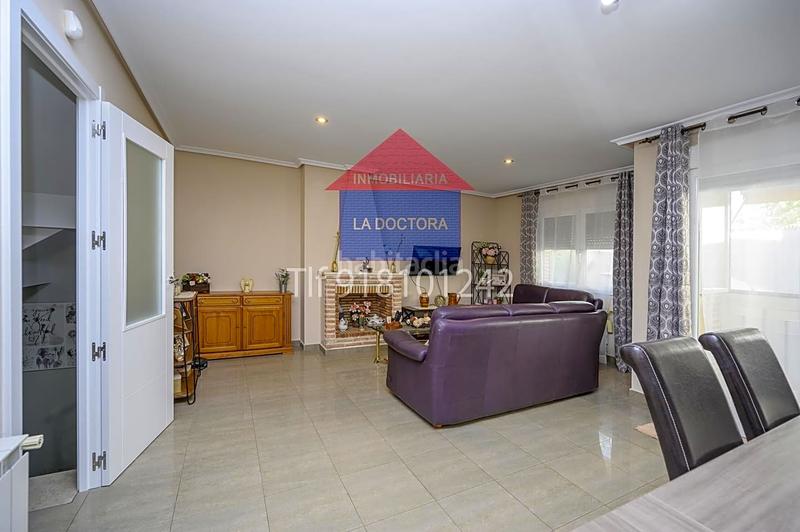 Foto f0450bc2-bf20-4411-9299-139720ffd3f7. Casa adossada amb calefacció aparcament a Centro Navalcarnero