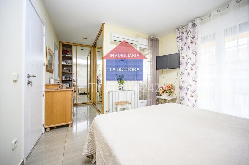 Foto f37bc37f-1e85-4be9-a57a-a9f6a5d461b1. Casa adossada amb calefacció aparcament a Centro Navalcarnero