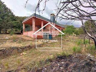 Country house in Robledo de Chavela. Terreno rústico con casa!