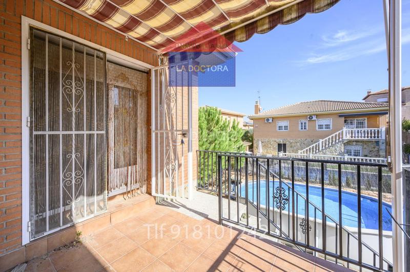 Foto fbe120e2-d64d-441f-9586-423753e90253. Maison avec chauffage piscine dans Méntrida